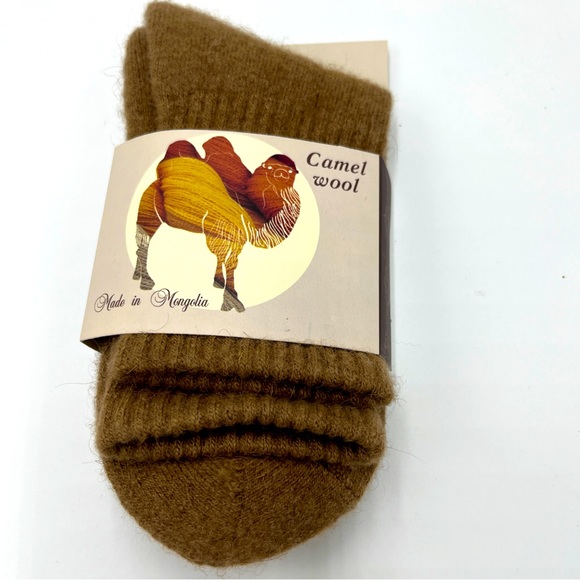 Cozy cabin socks, 💯 camel wool! Holiday gift idea for unisex. Christmas gift - Picture 1 of 6